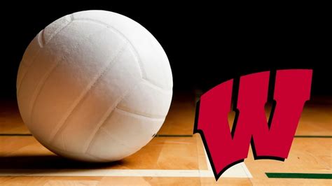 UWPD investigating after photos, video of UW volleyball team。